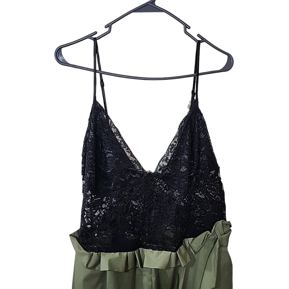 FASHION Nova Lace cargo Jumpsuit. Size 1x - Picture 3 of 8